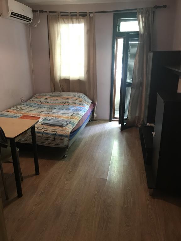 Studio Red Square Apartment Varna Luaran gambar